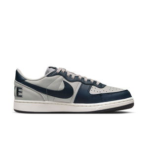 
                  
                    Terminator Low 'Georgetown' - INVINCIBLE
                  
                