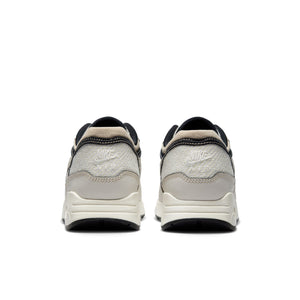 
                  
                    Air Max 1 '86 Premium 'World Make' - INVINCIBLE
                  
                