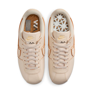 
                  
                    Cortez Premium 'World Make' W - INVINCIBLE
                  
                