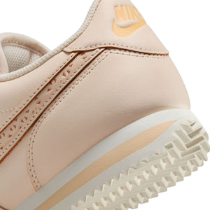 
                  
                    Cortez Premium 'World Make' W - INVINCIBLE
                  
                