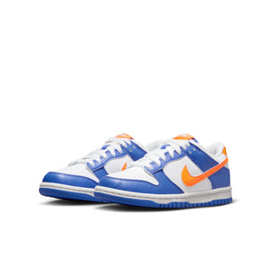 
                  
                    Dunk Low GS 'Knicks' - INVINCIBLE
                  
                