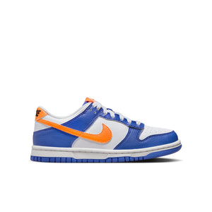
                  
                    Dunk Low GS 'Knicks' - INVINCIBLE
                  
                