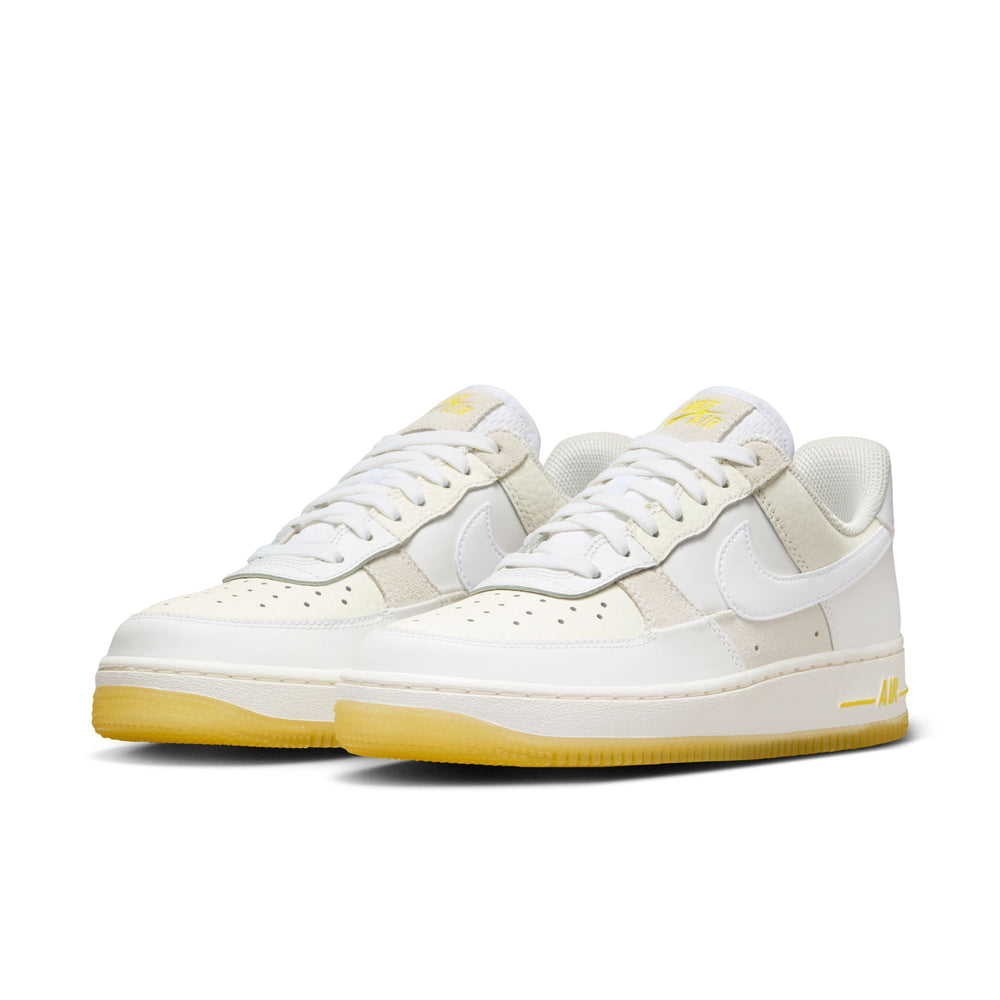 
                  
                    Air Force 1 '07 'White Opti Yellow' W - INVINCIBLE
                  
                