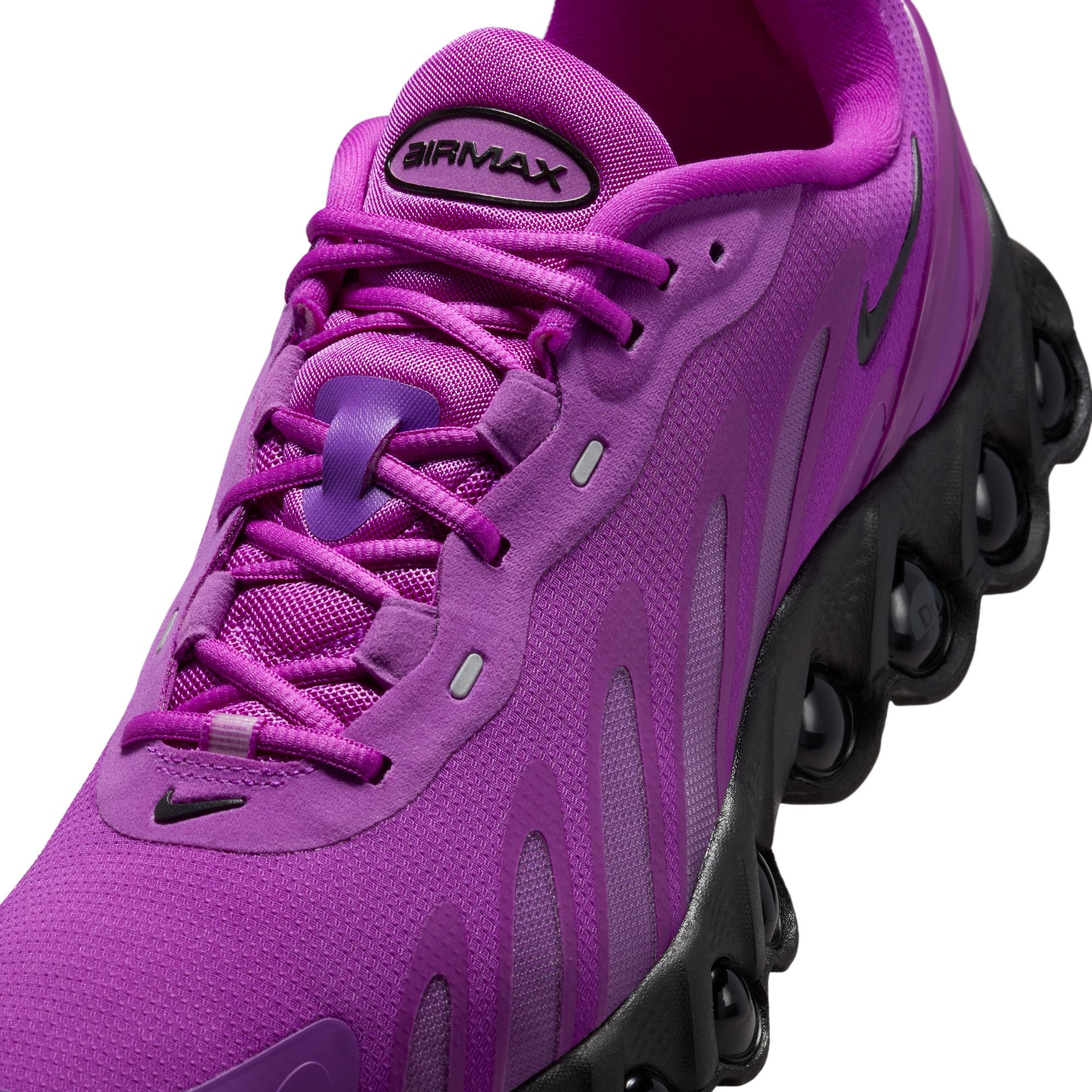 Air Max DN8 - INVINCIBLE