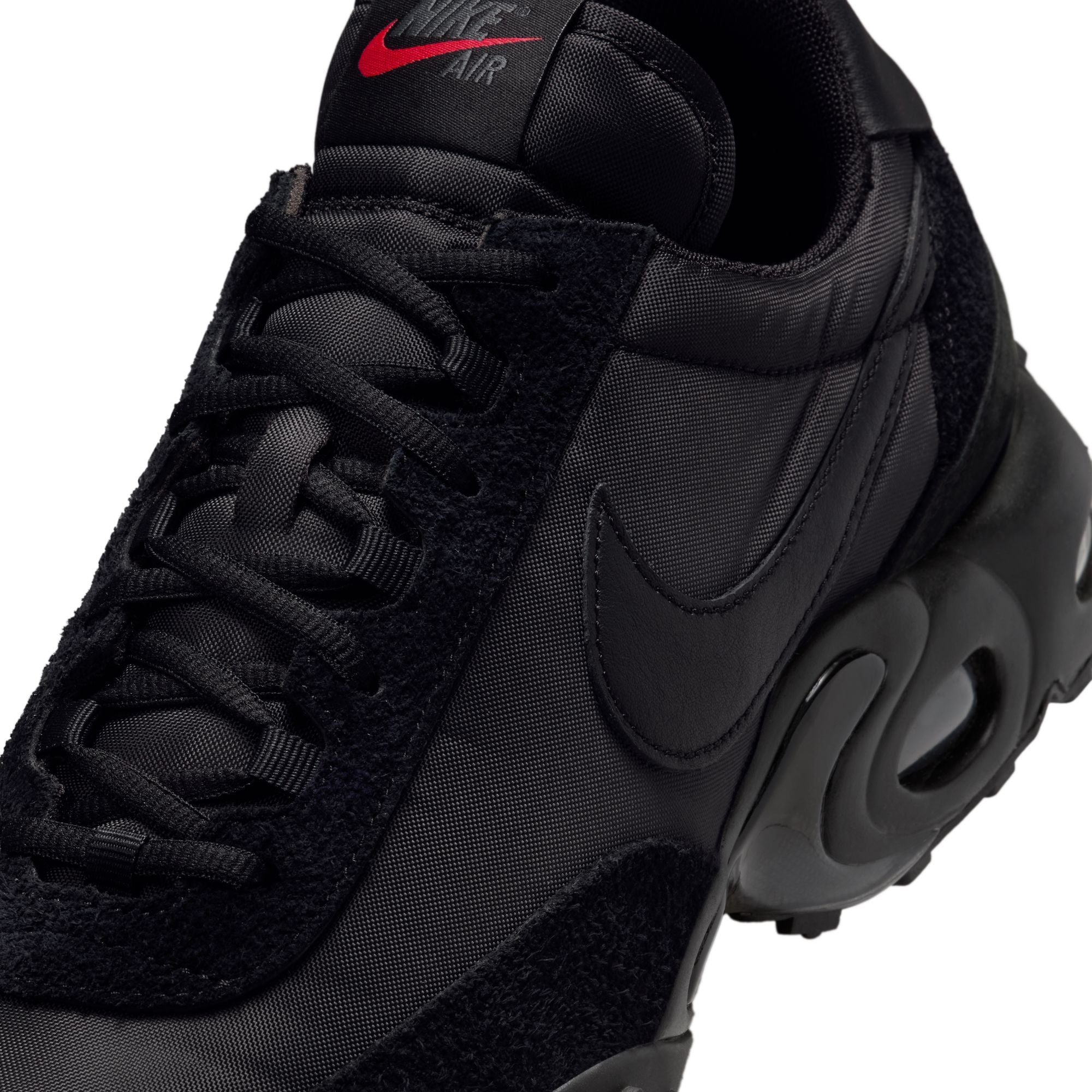 Air Max Waffle SP 'Triple Black' - INVINCIBLE