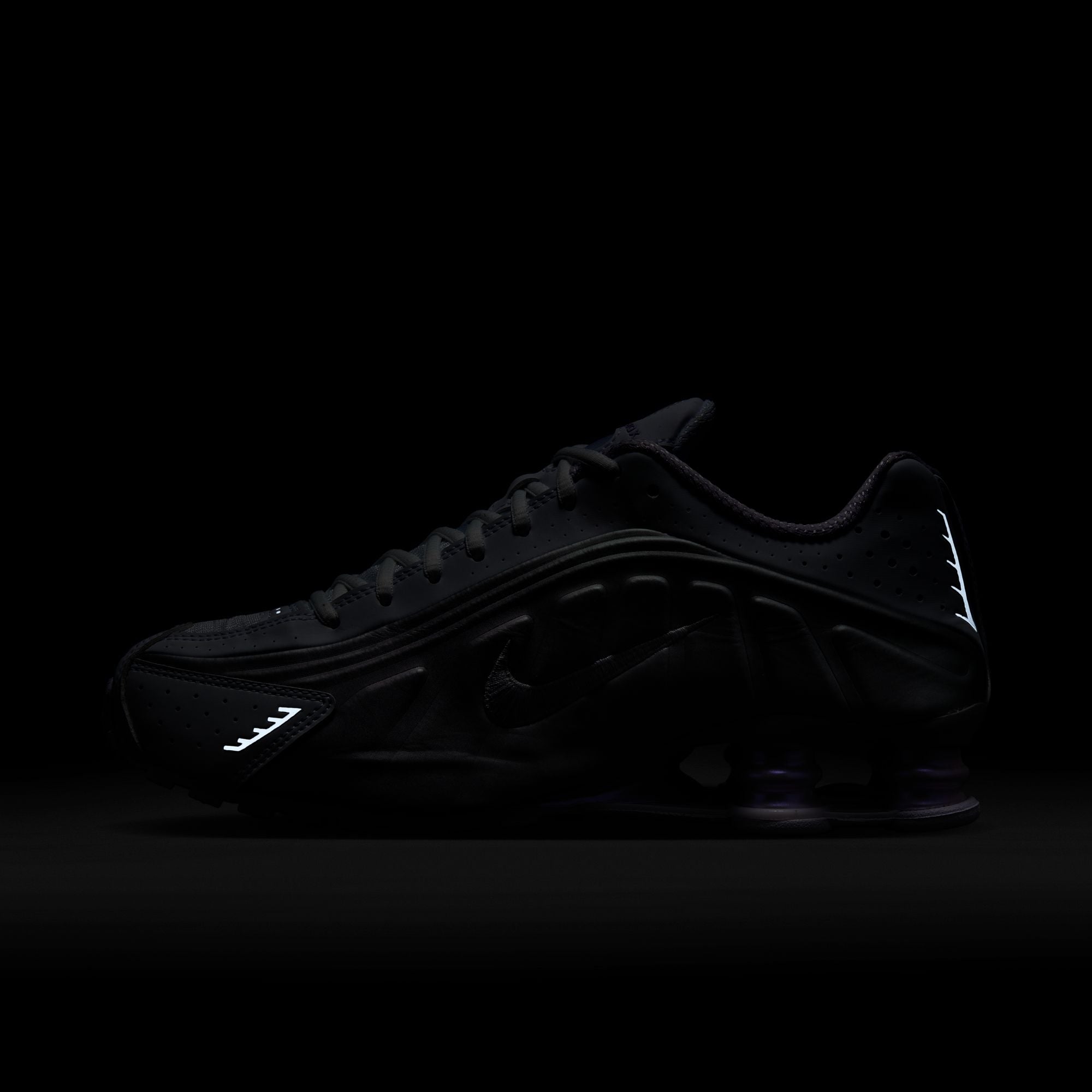 Shox R4 'Silver Purple' W - INVINCIBLE