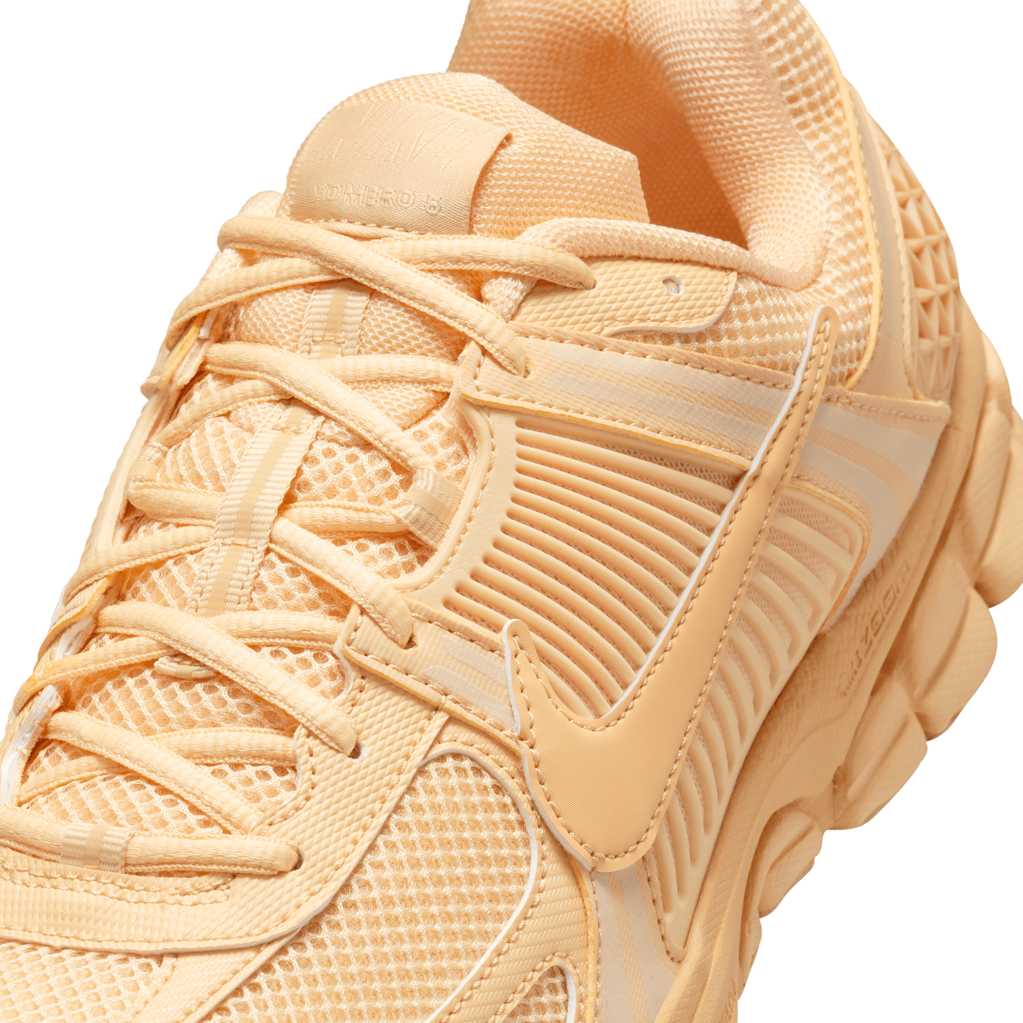 Zoom Vomero 5 'Celestial Gold - INVINCIBLE