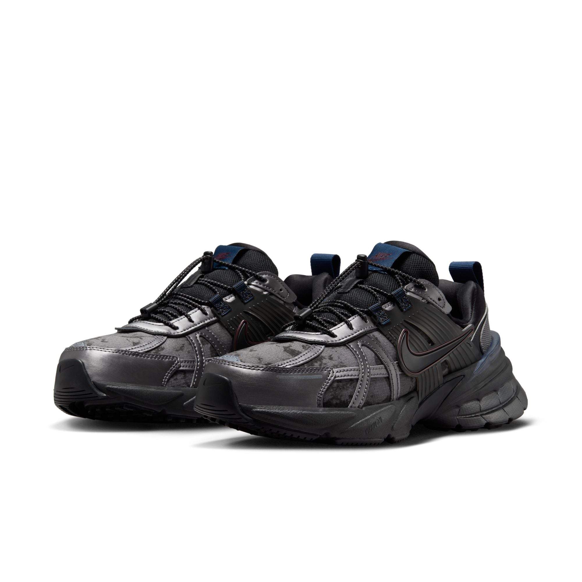 Women's V2K Run 'Metallic Dark Grey' - INVINCIBLE