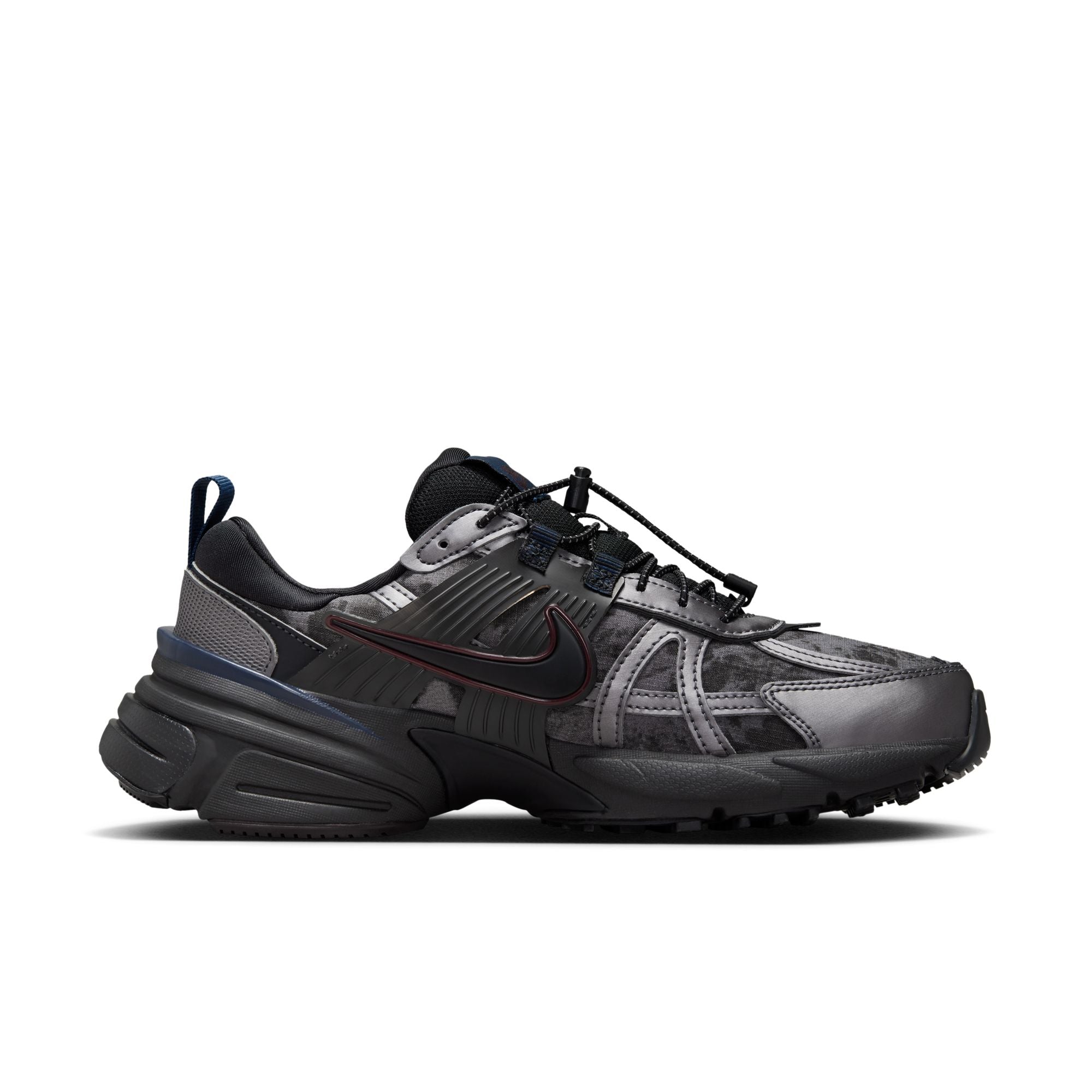 Women's V2K Run 'Metallic Dark Grey' - INVINCIBLE