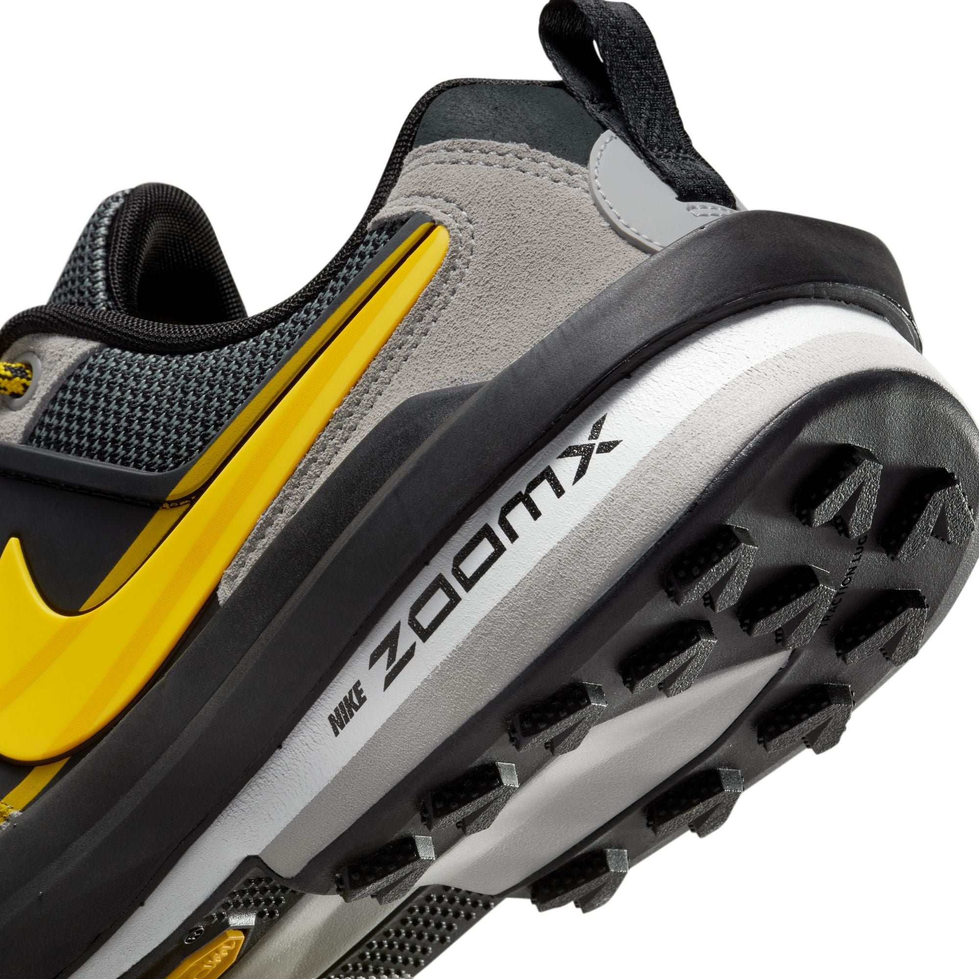 sacai × Nike Zegamadome \"Matte Silver\" SACAI x NIKE ZEGAMADOME 