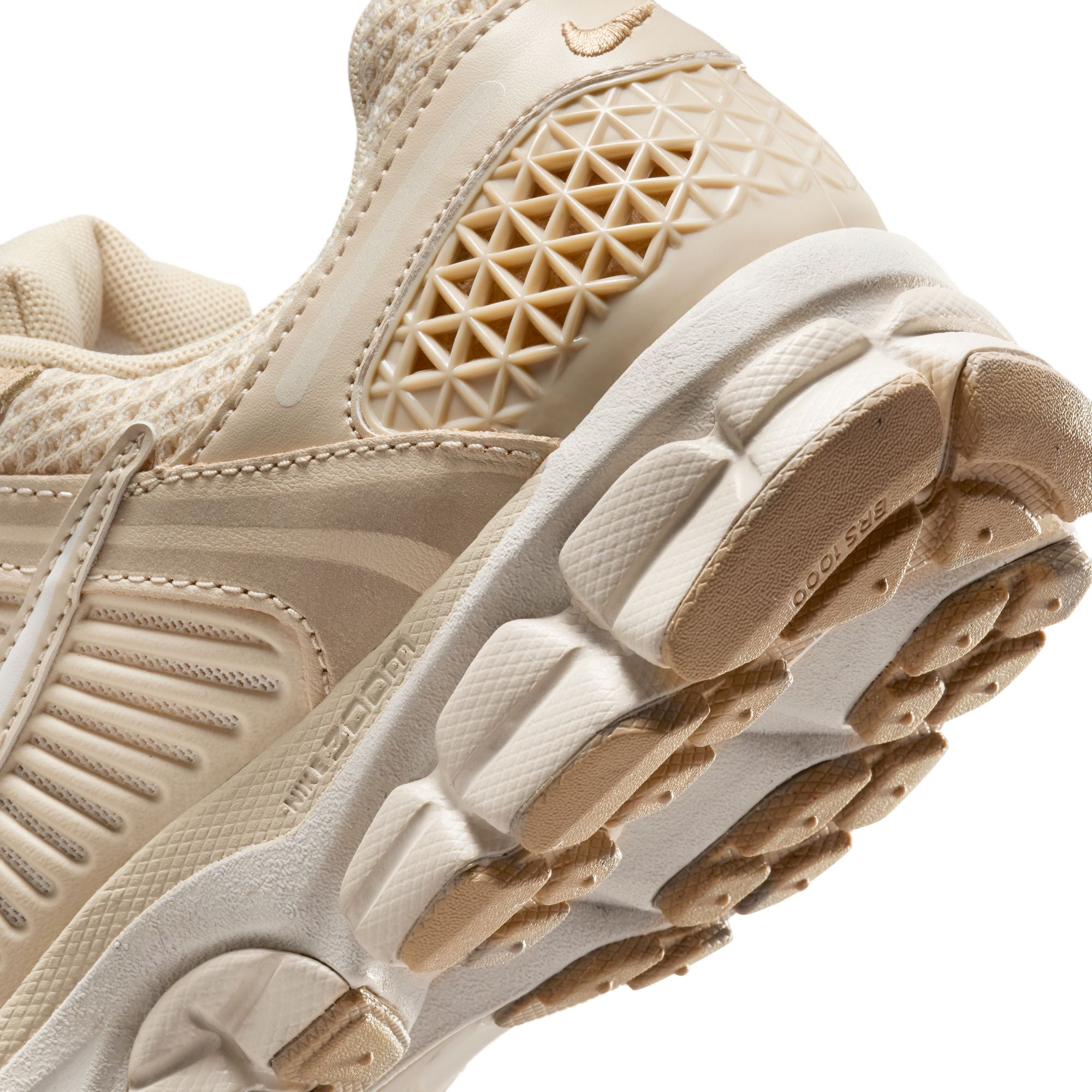 Women's Zoom Vomero 5 - INVINCIBLE