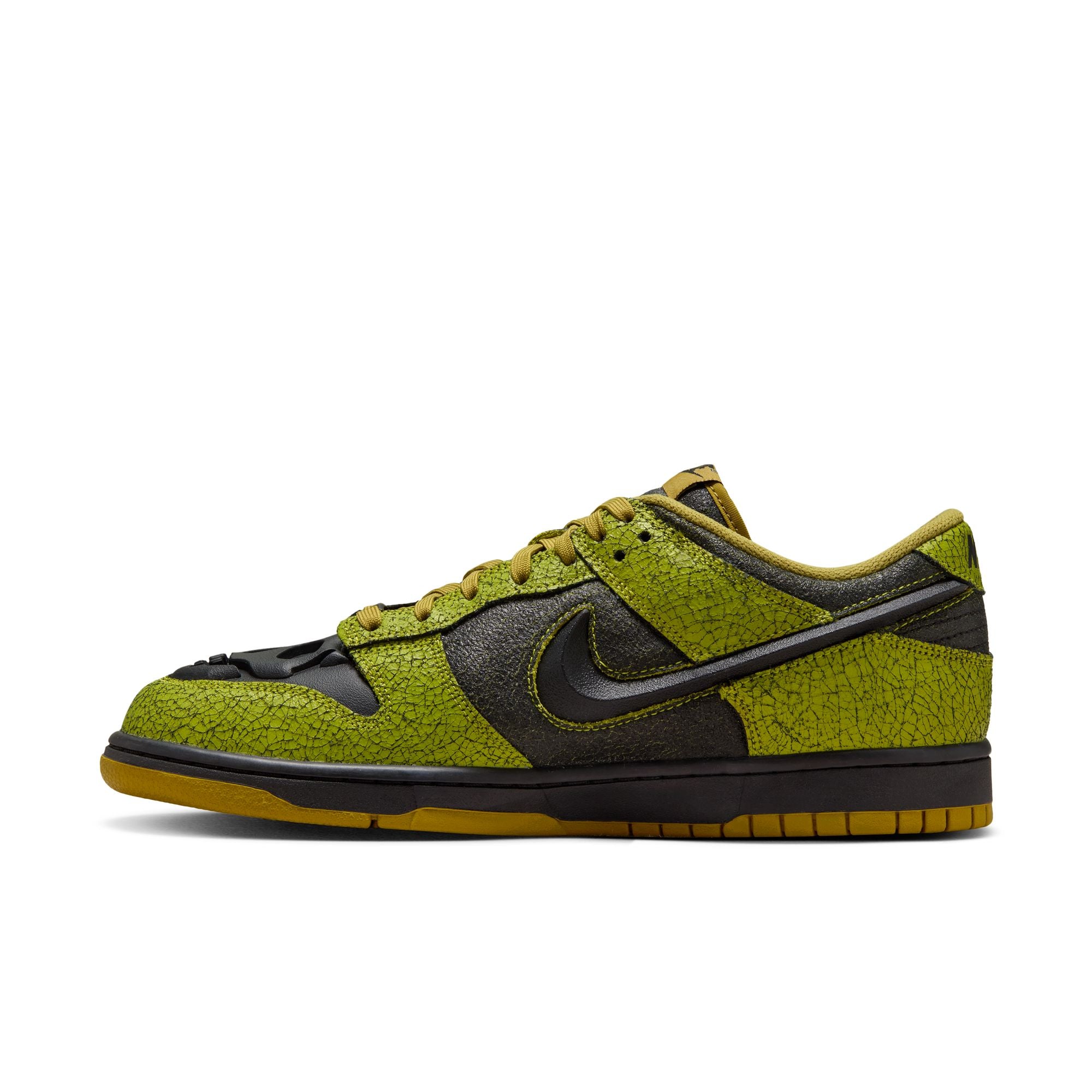Dunk Low Retro 'Halloween' - INVINCIBLE