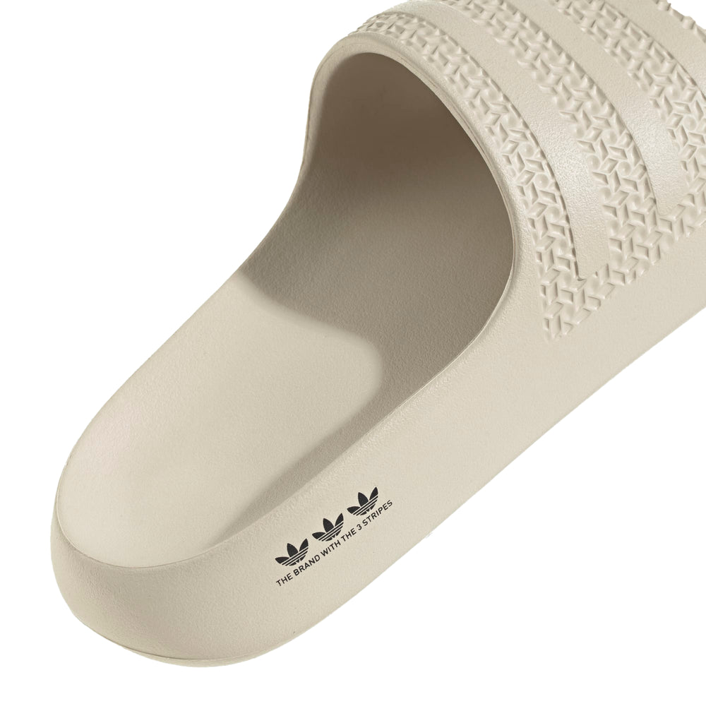 
                  
                    Adilette Ayoon W - INVINCIBLE
                  
                