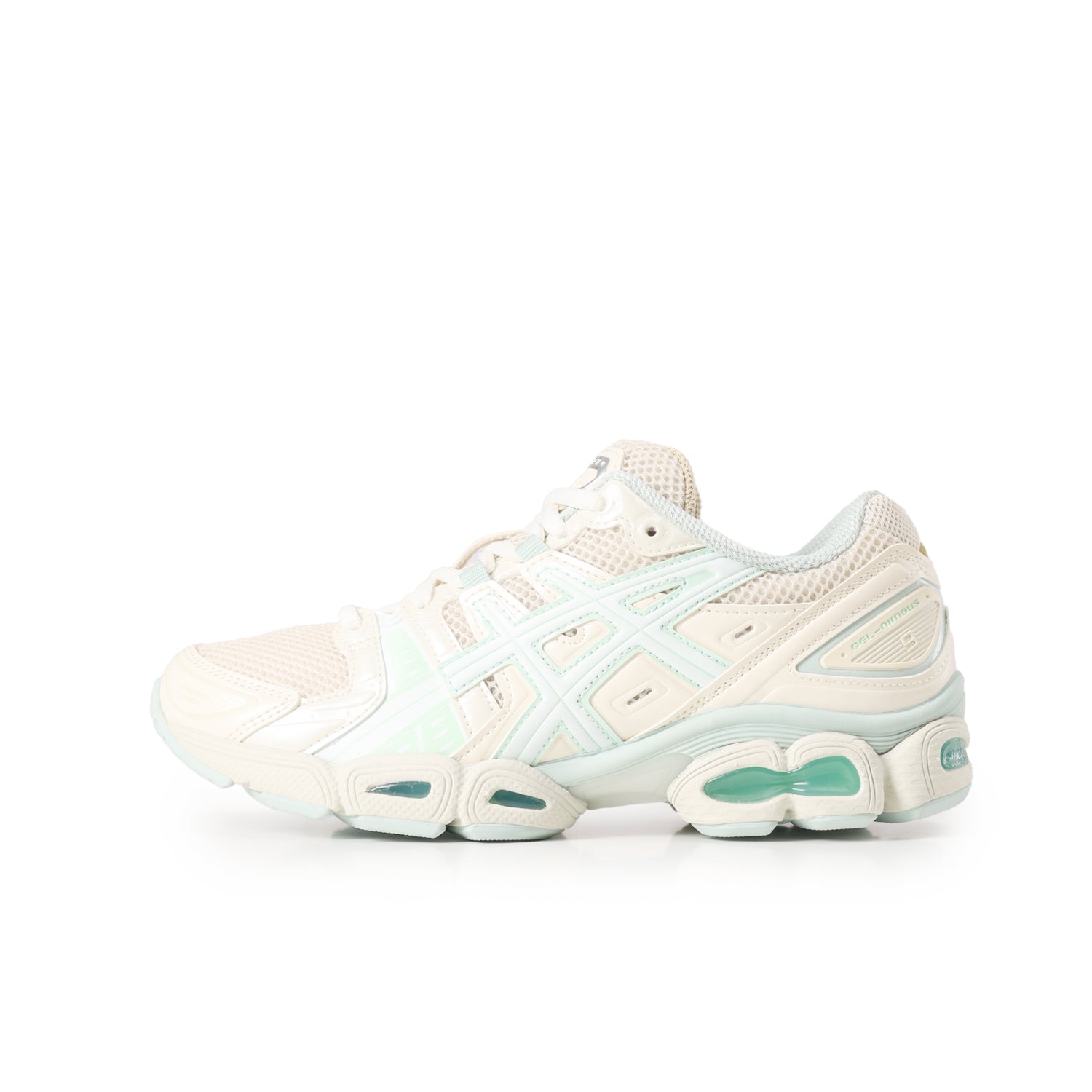 Women's Gel-Nimbus 9 - INVINCIBLE