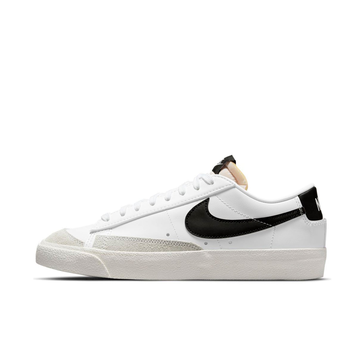 Blazer Low '77 W - INVINCIBLE