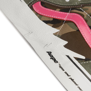 
                  
                    Vans X AAPE UA SK8-Hi Bolt - INVINCIBLE
                  
                