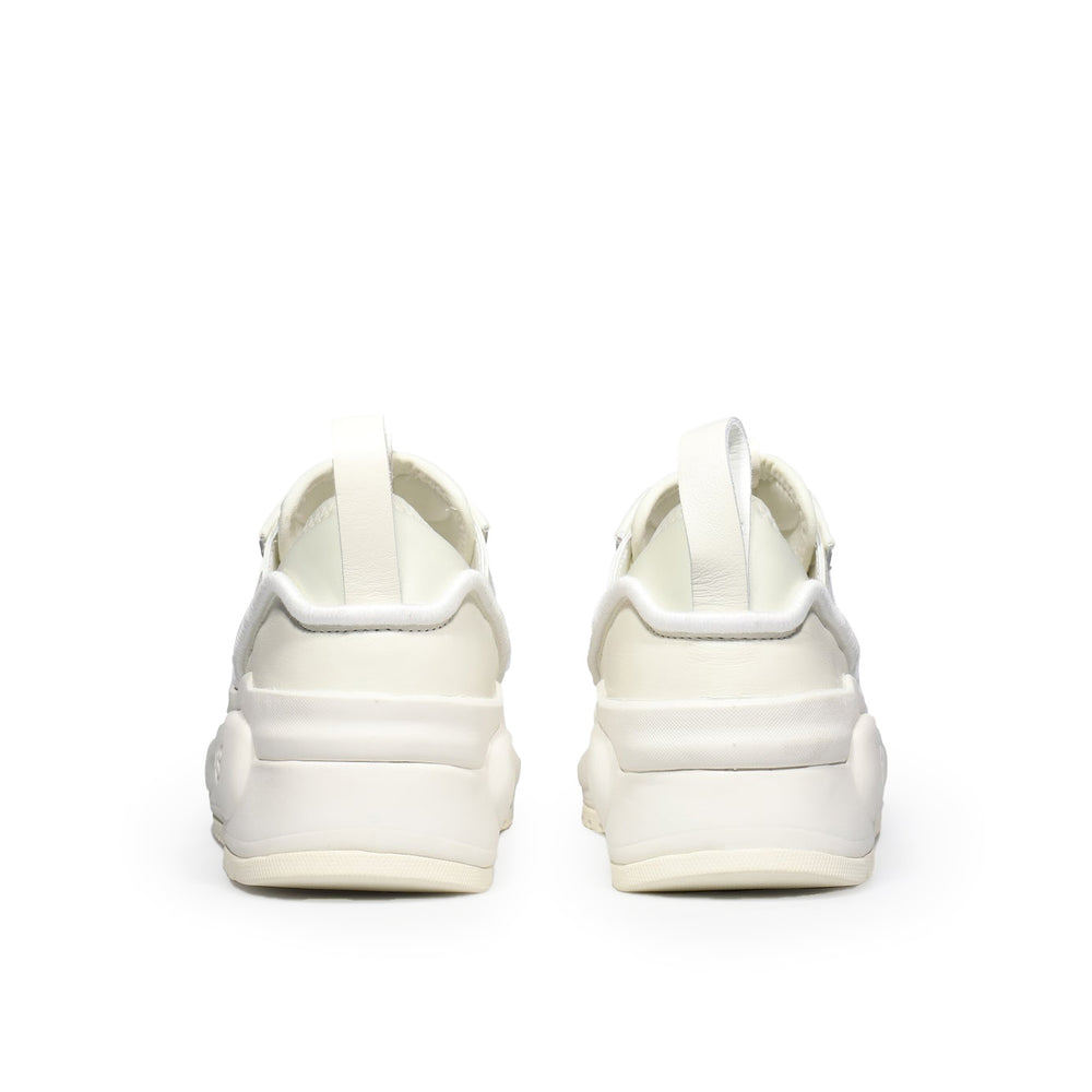 
                  
                    Y-3 Rivalry - INVINCIBLE
                  
                