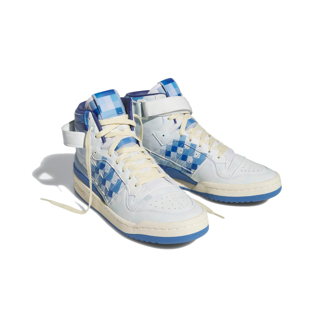 Forum 84 Hi Closer Look - INVINCIBLE