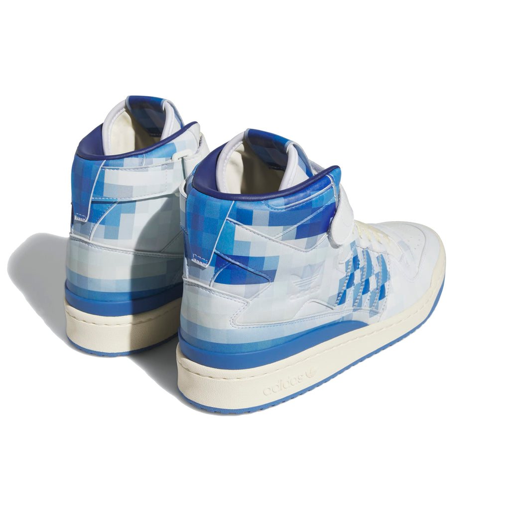 Forum 84 Hi Closer Look - INVINCIBLE
