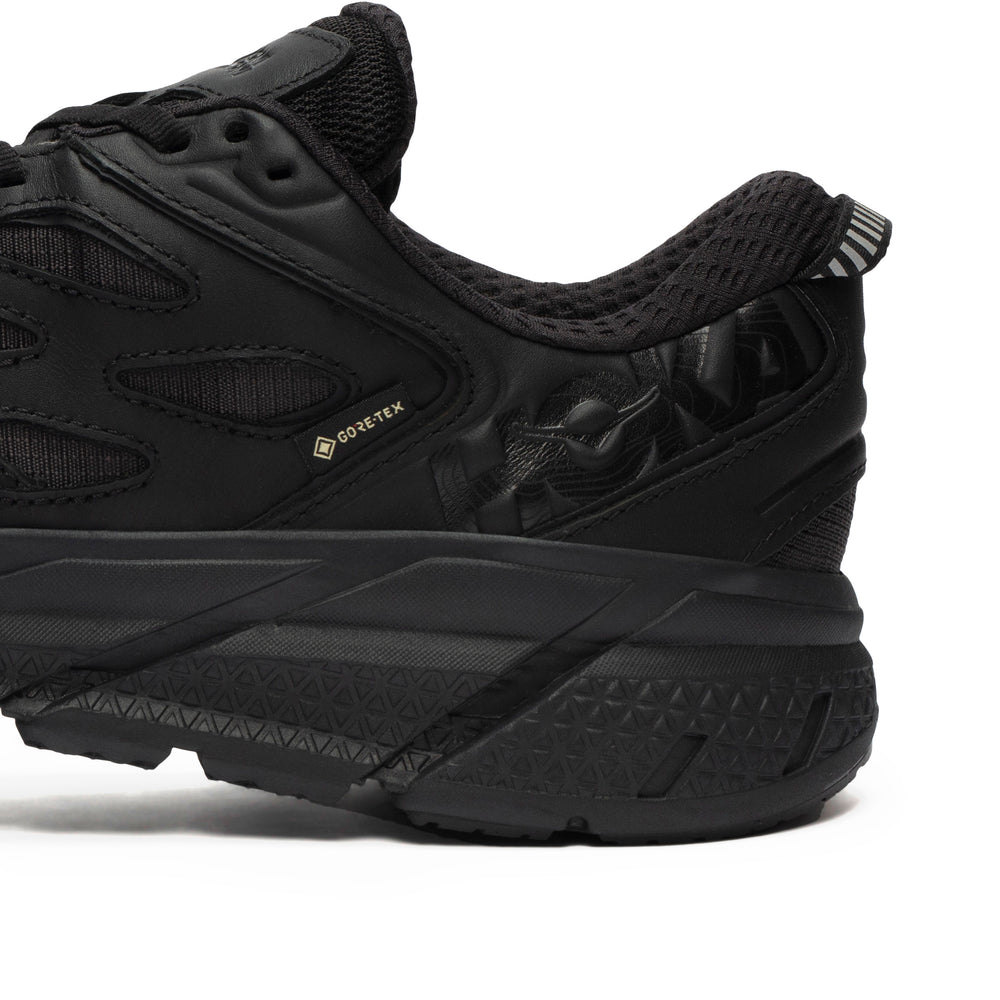 
                  
                    Clifton L GTX - INVINCIBLE
                  
                
