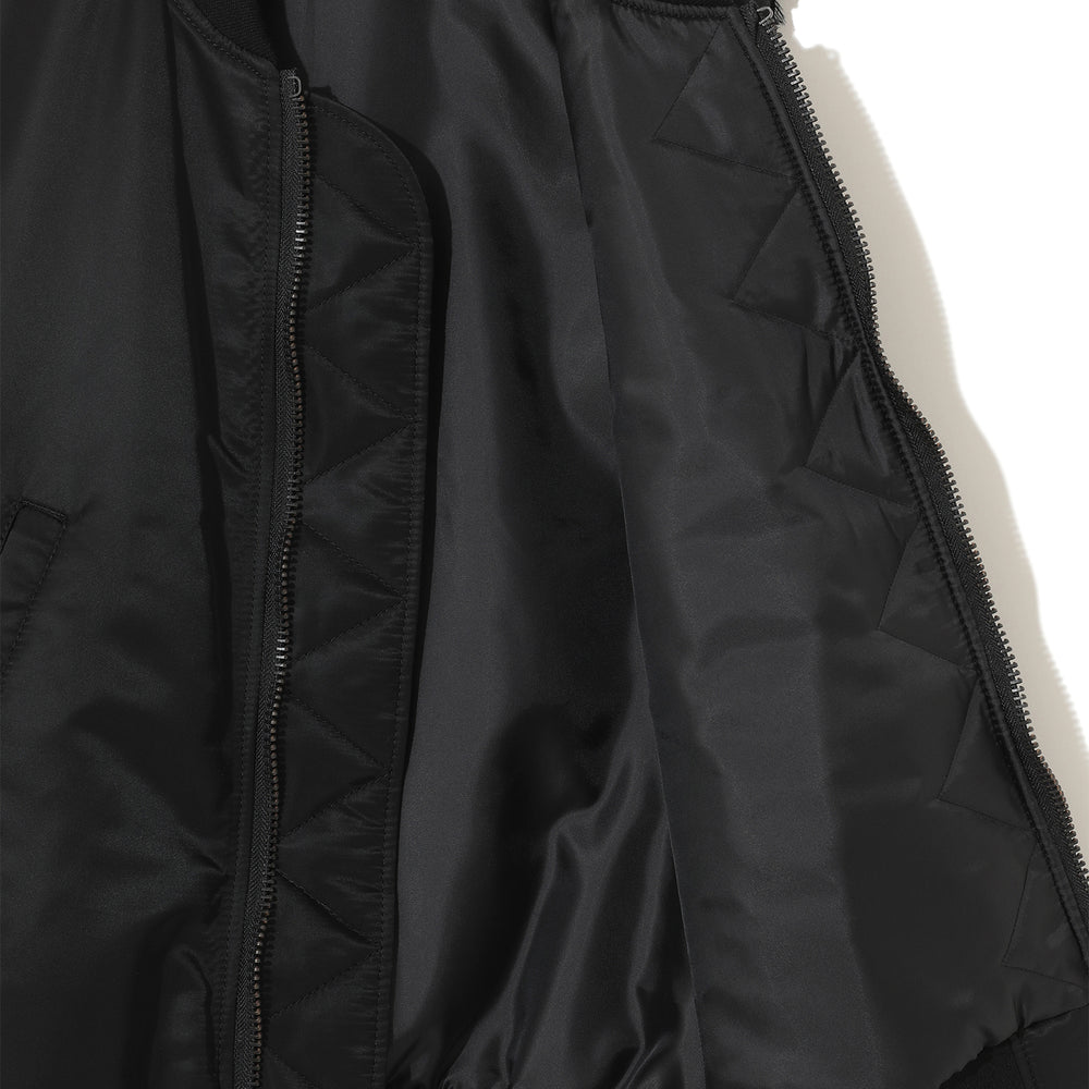 
                  
                    UC2C4001 Vest - INVINCIBLE
                  
                