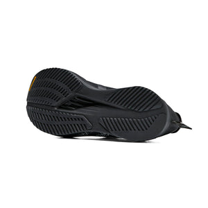 
                  
                    Y-3 Boston 11 - INVINCIBLE
                  
                