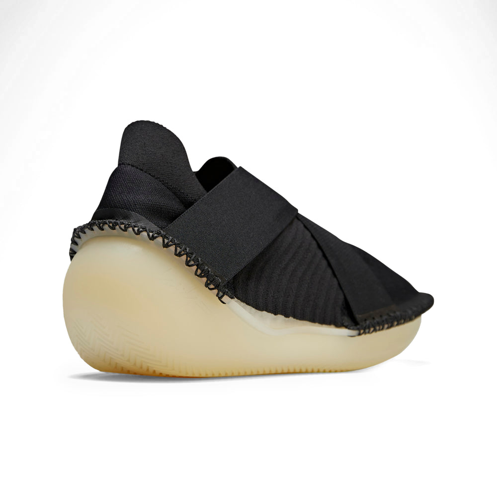 
                  
                    Y-3 Itogo - INVINCIBLE
                  
                