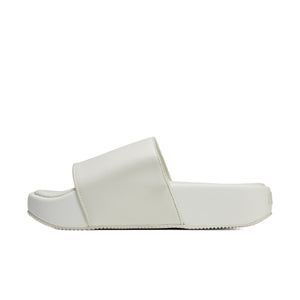 
                  
                    Y-3 Slide - INVINCIBLE
                  
                