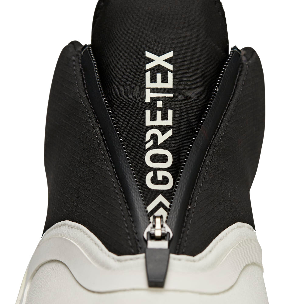 
                  
                    Y-3 Terrex Swift R3 Gtx Low - INVINCIBLE
                  
                