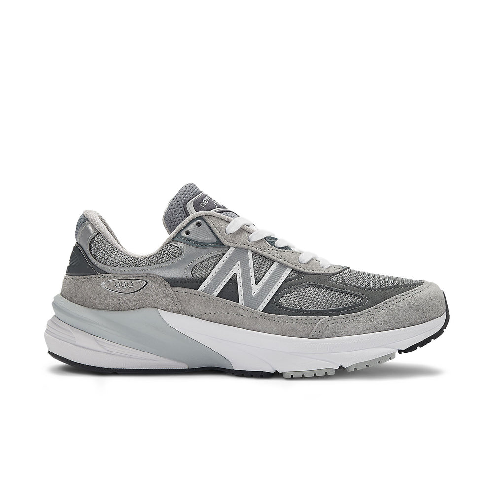 
                  
                    990 v6 - INVINCIBLE
                  
                