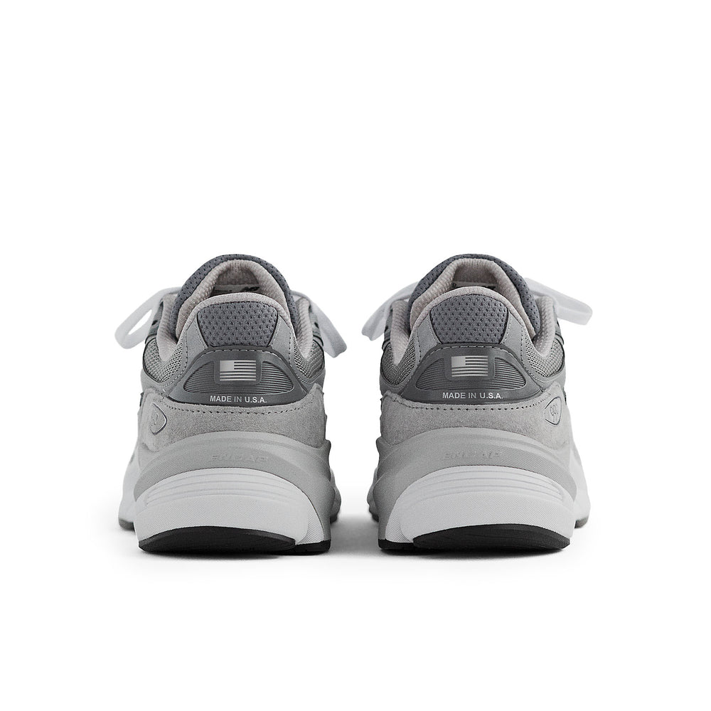 
                  
                    990 v6 - INVINCIBLE
                  
                