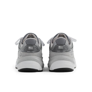 
                  
                    990 v6 - INVINCIBLE
                  
                