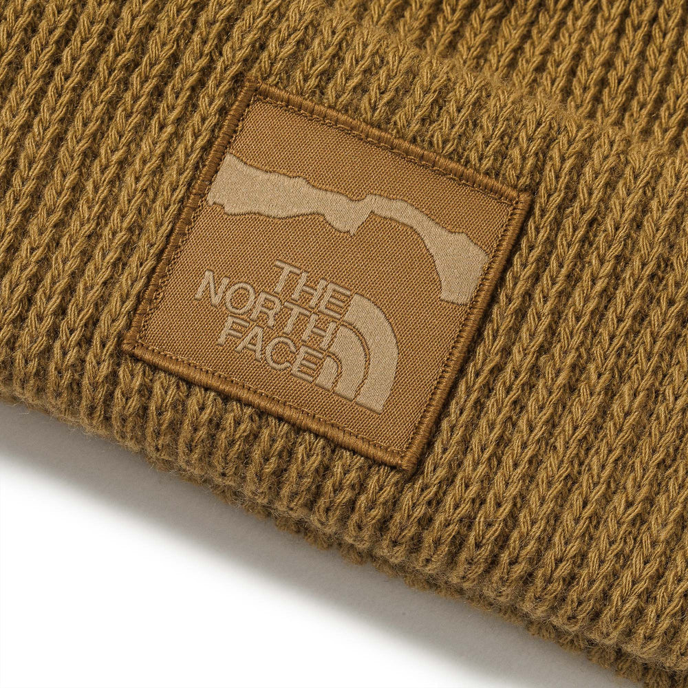 
                  
                    Logo Beanie - INVINCIBLE
                  
                