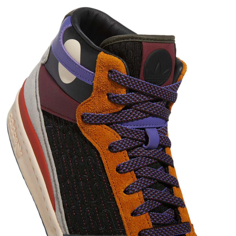 
                  
                    Forum Mid Patchwork - INVINCIBLE
                  
                
