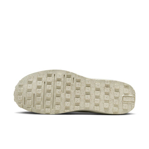 
                  
                    Waffle One SE - INVINCIBLE
                  
                