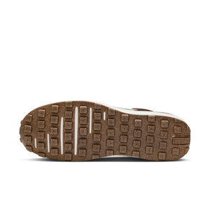 
                  
                    Waffle One SE - INVINCIBLE
                  
                