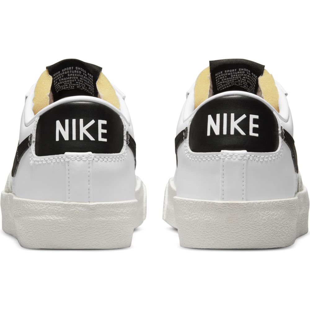 Blazer Low '77 W - INVINCIBLE