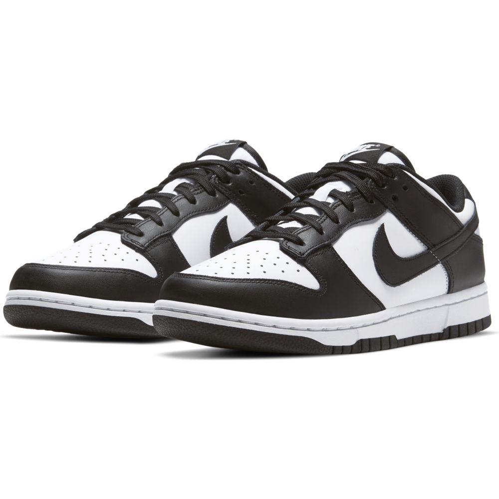 
                  
                    Dunk Low W - INVINCIBLE
                  
                
