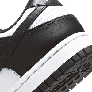 
                  
                    Dunk Low W - INVINCIBLE
                  
                