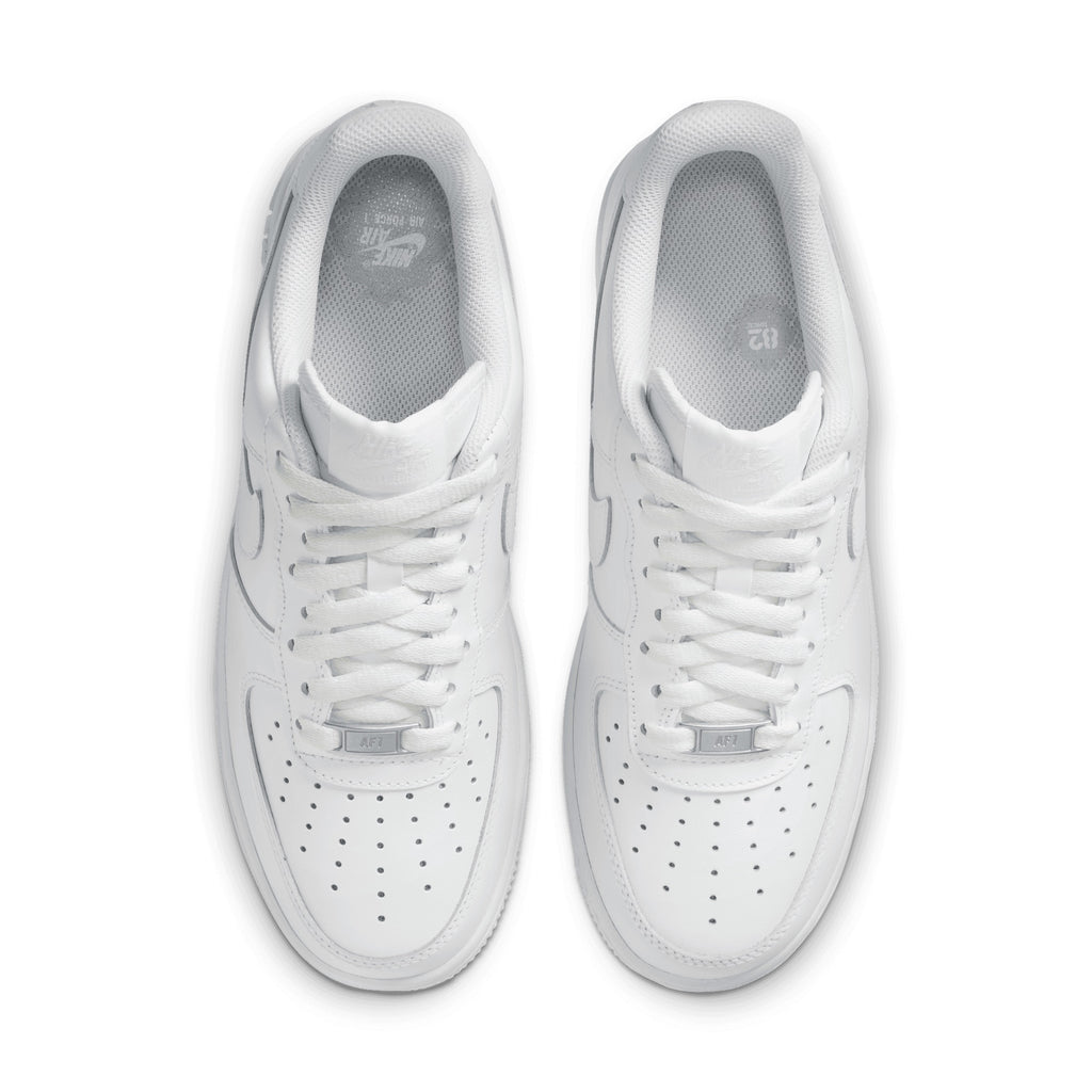 WMNS Air Force 1  07 - INVINCIBLE