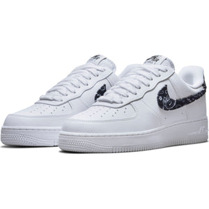
                  
                    Air Force 1 '07 Essential W - INVINCIBLE
                  
                
