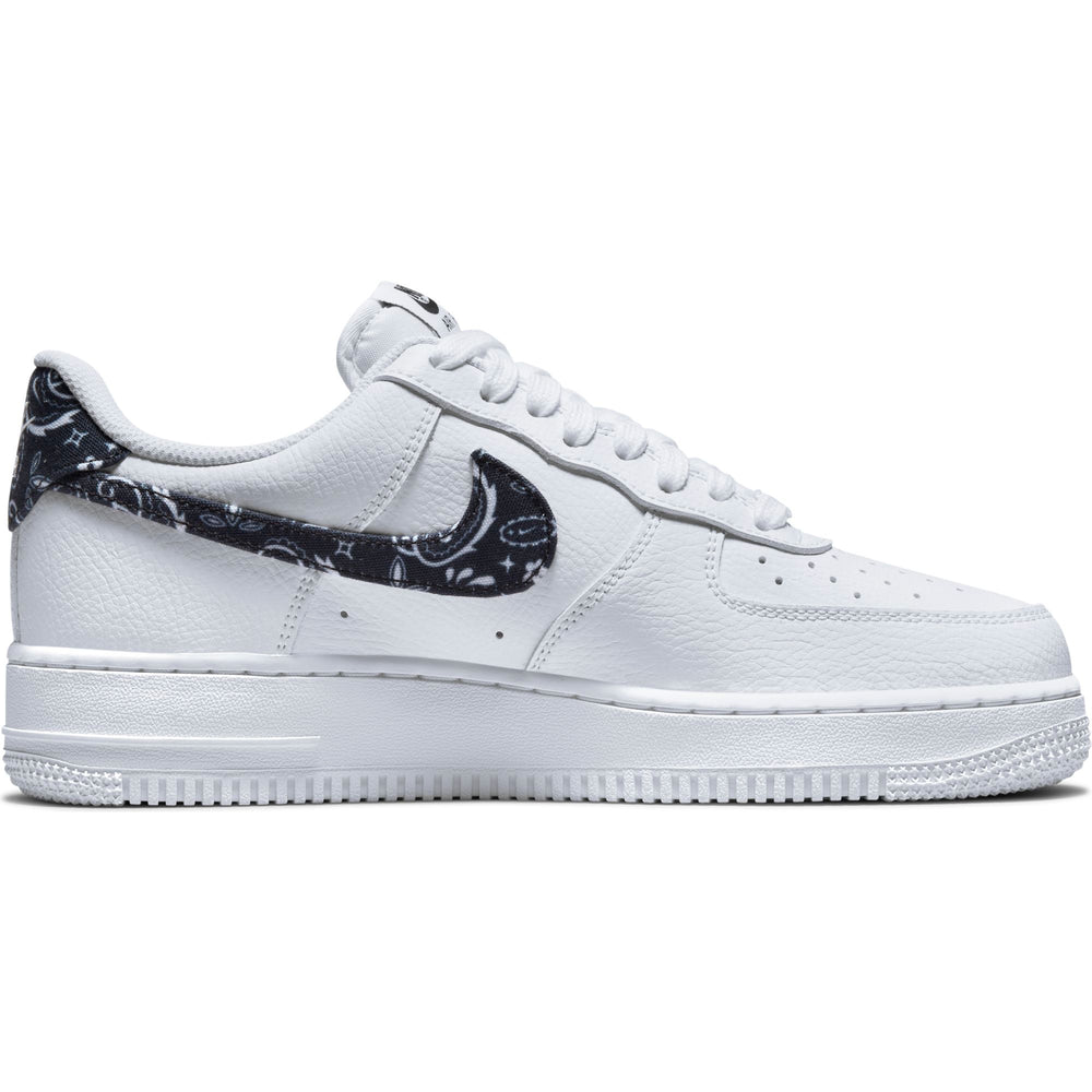 
                  
                    Air Force 1 '07 Essential W - INVINCIBLE
                  
                