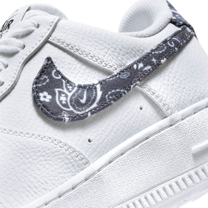 
                  
                    Air Force 1 '07 Essential W - INVINCIBLE
                  
                