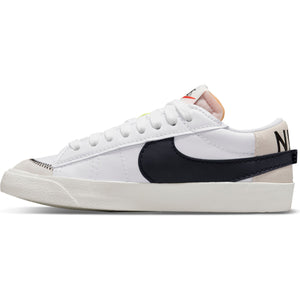 
                  
                    Blazer Low '77 Jumbo - INVINCIBLE
                  
                