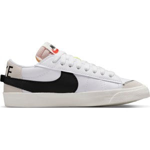 
                  
                    Blazer Low '77 Jumbo - INVINCIBLE
                  
                