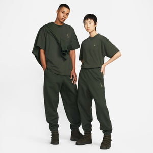
                  
                    As M NRG LA Fleece Pant x Billie Eilish - INVINCIBLE
                  
                