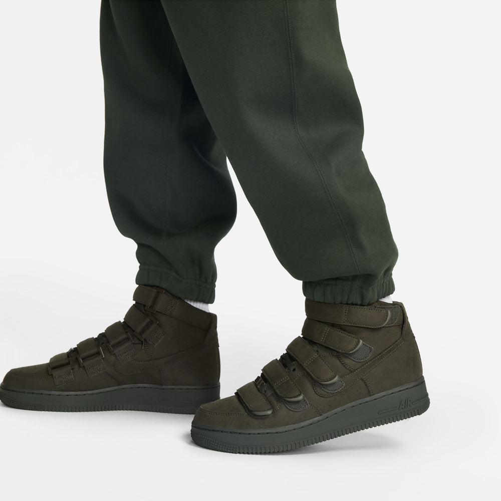 
                  
                    As M NRG LA Fleece Pant x Billie Eilish - INVINCIBLE
                  
                