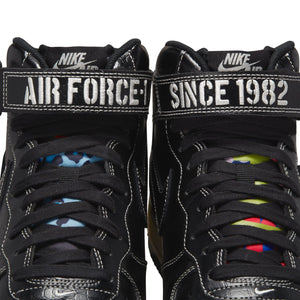 
                  
                    Air Force 1 Mid 07 LX - INVINCIBLE
                  
                