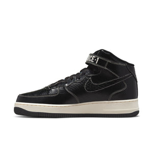 
                  
                    Air Force 1 Mid 07 LX - INVINCIBLE
                  
                