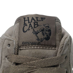 
                  
                    Vans Vault UA OG Half Cab LX x WTAPS - INVINCIBLE
                  
                